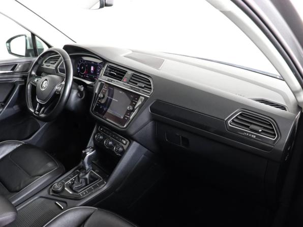 Volkswagen Tiguan II с пробегом 2018 года, цена 2 540 000 рублей, 142000 км, внедорожник, Автокод Объявления