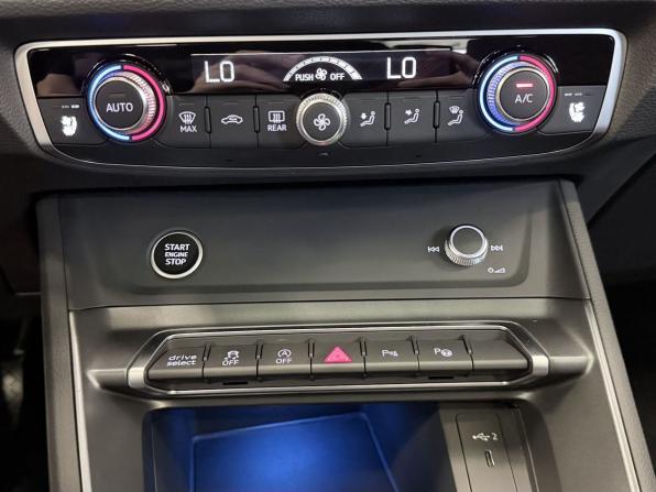 Audi Q3 III (FJ) с пробегом 2026 года, цена 4 090 000 рублей, 33 км, внедорожник, Автокод Объявления