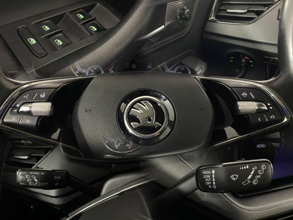 Skoda Rapid II с пробегом 2021 года, цена 1 520 000 рублей, 94292 км, лифтбек, Автокод Объявления