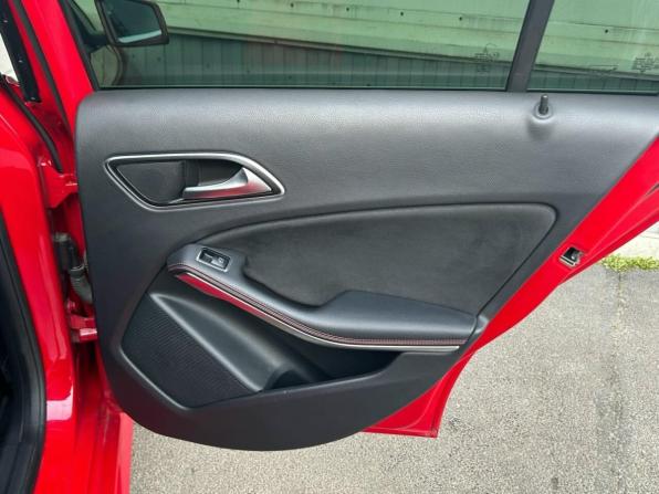 Mercedes-Benz A-Класс III (W176) с пробегом 2014 года, цена 1 285 000 рублей, 159225 км, хэтчбек, Автокод Объявления