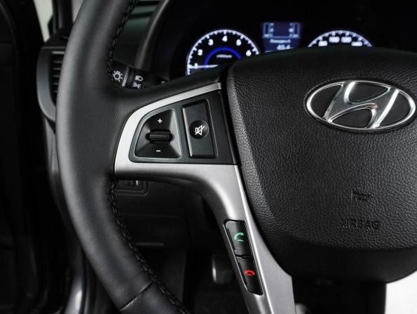 Hyundai Solaris I Рестайлинг с пробегом 2014 года, цена 810 000 рублей, 136071 км, хэтчбек, Автокод Объявления