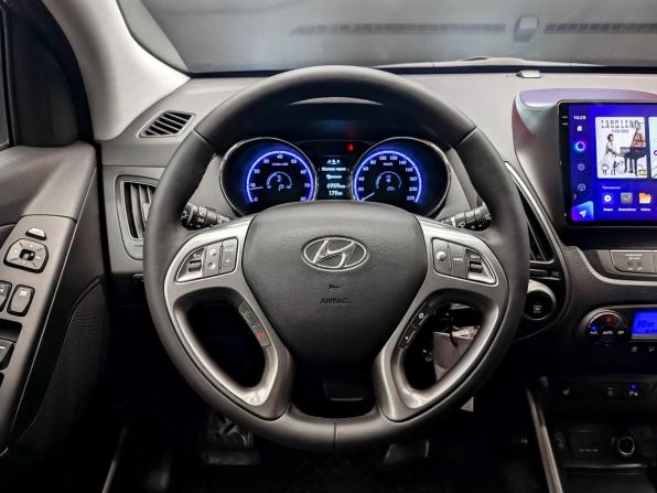 Hyundai ix35 I Рестайлинг с пробегом 2013 года, цена 1 490 000 рублей, 89700 км, внедорожник, Автокод Объявления