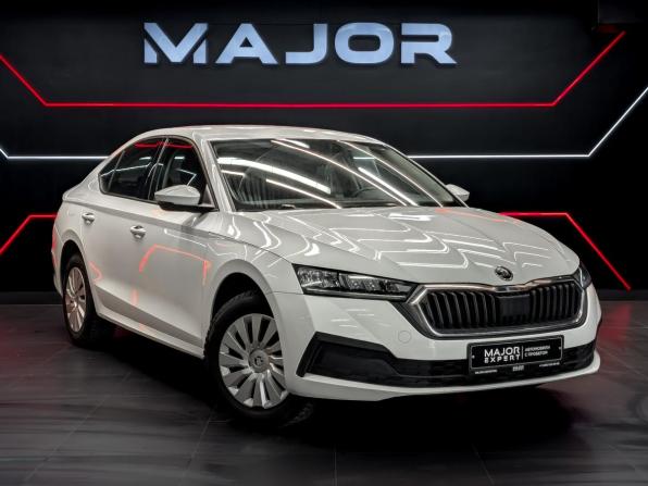 Skoda Octavia IV (A8) с пробегом 2021 года, цена 2 270 000 рублей, 76284 км, лифтбек, Автокод Объявления