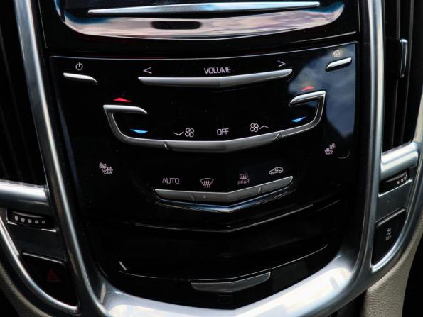 Cadillac SRX II Рестайлинг с пробегом 2014 года, цена 1 400 000 рублей, 207977 км, внедорожник, Автокод Объявления
