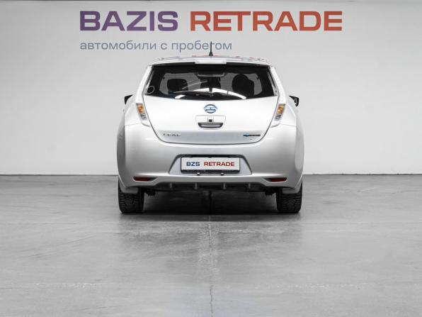 Nissan Leaf I (ZE0/AZE0) с пробегом 2017 года, цена 779 000 рублей, 180423 км, хэтчбек, Автокод Объявления