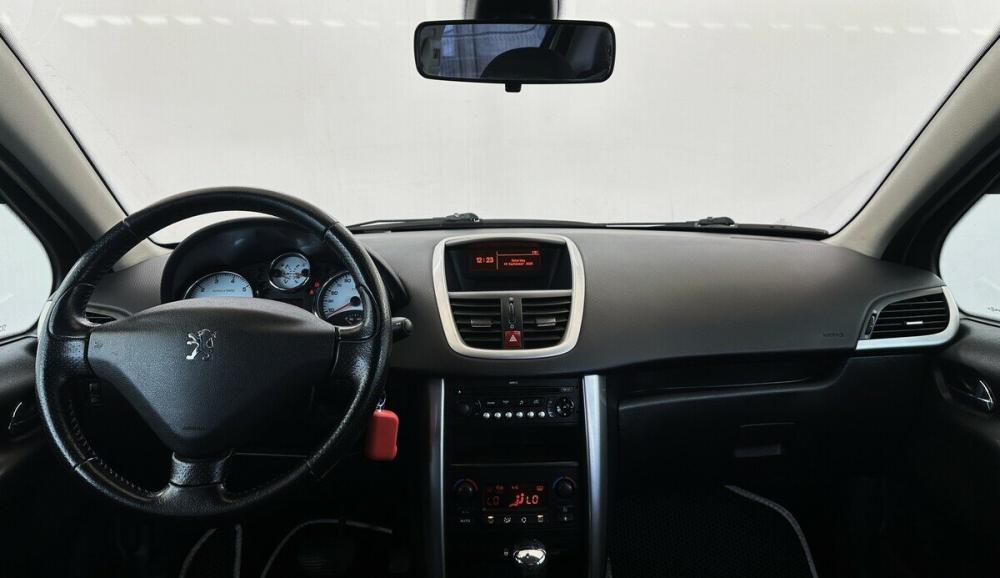 Peugeot 207 I Москва  - изображение 5