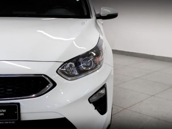 Kia Ceed III с пробегом 2021 года, цена 2 220 000 рублей, 63406 км, универсал, Автокод Объявления