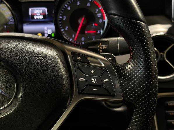 Mercedes-Benz GLA I (X156) с пробегом 2015 года, цена 2 370 000 рублей, 81937 км, внедорожник, Автокод Объявления