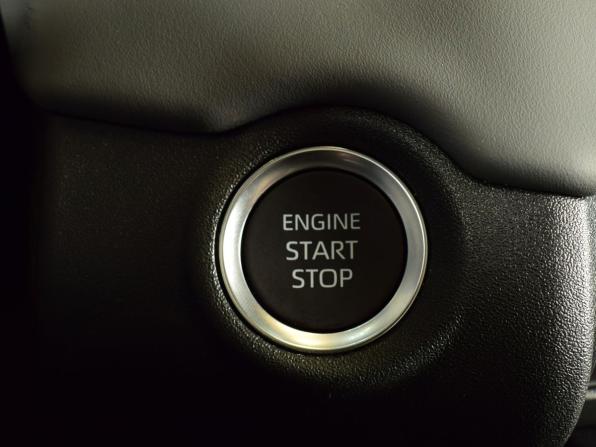 Toyota RAV4 VI (XA60) с пробегом 2026 года, цена 3 995 995 рублей, 25 км, внедорожник, Автокод Объявления