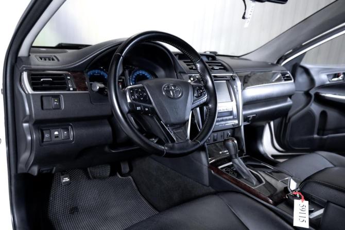 Toyota Camry VII (XV50) Рестайлинг 2 с пробегом 2017 года, цена 2 099 000 рублей, 200268 км, седан, Автокод Объявления