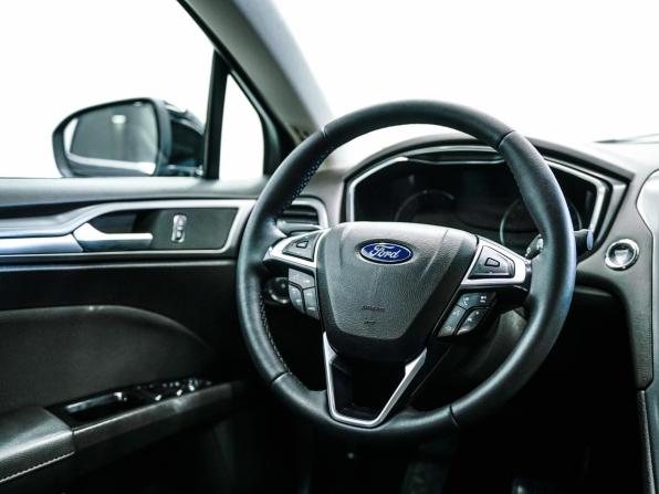 Ford Mondeo V с пробегом 2016 года, цена 1 515 000 рублей, 101523 км, седан, Автокод Объявления