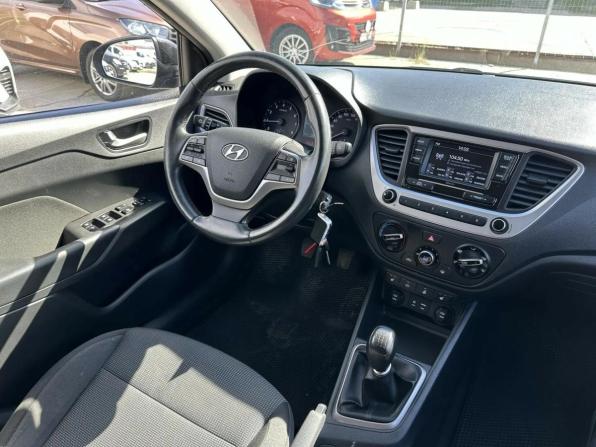 Hyundai Solaris II с пробегом 2018 года, цена 1 179 000 рублей, 136005 км, седан, Автокод Объявления