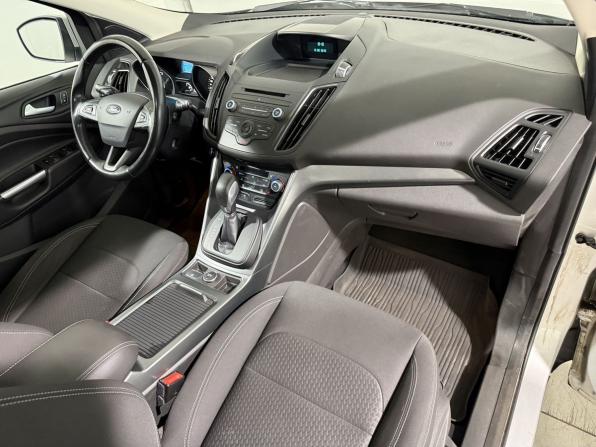 Ford Kuga II Рестайлинг с пробегом 2017 года, цена 1 799 800 рублей, 77000 км, внедорожник, Автокод Объявления