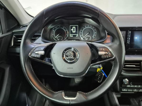 Skoda Rapid II с пробегом 2022 года, цена 1 580 000 рублей, 145000 км, лифтбек, Автокод Объявления