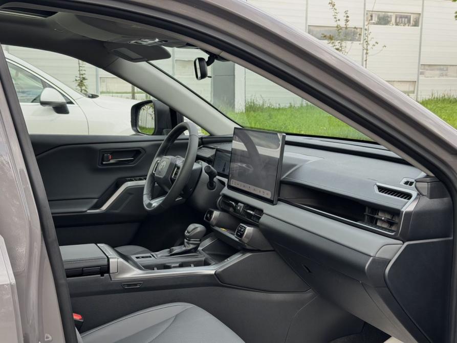 Toyota RAV4 VI (XA60) Москва  - изображение 1