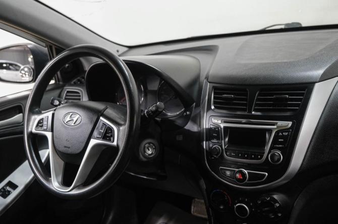 Hyundai Solaris I с пробегом 2011 года, цена 769 000 рублей, 186000 км, седан, Автокод Объявления