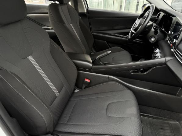 Hyundai Elantra VII (CN7) с пробегом 2022 года, цена 1 780 000 рублей, 54933 км, седан, Автокод Объявления