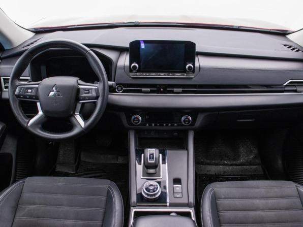 Mitsubishi Outlander IV с пробегом 2022 года, цена 3 364 000 рублей, 91300 км, внедорожник, Автокод Объявления