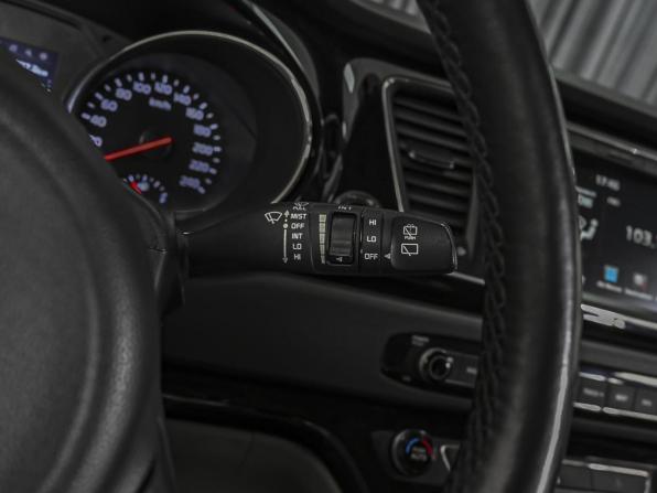 Kia Carnival III с пробегом 2017 года, цена 2 640 000 рублей, 174289 км, минивэн, Автокод Объявления