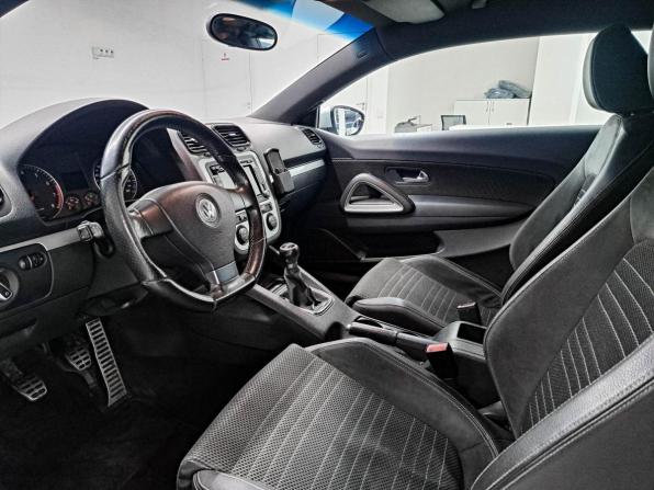 Volkswagen Scirocco III с пробегом 2008 года, цена 800 000 рублей, 281921 км, хэтчбек, Автокод Объявления