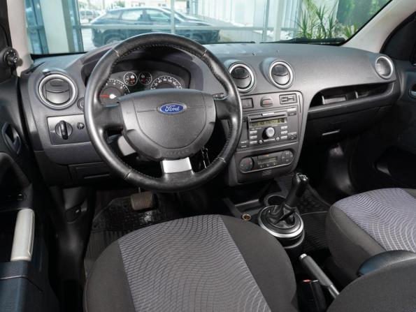 Ford Fusion I Рестайлинг с пробегом 2006 года, цена 333 000 рублей, 185207 км, хэтчбек, Автокод Объявления
