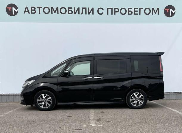 Honda Stepwgn V с пробегом 2017 года, цена 1 653 800 рублей, 161921 км, минивэн, Автокод Объявления