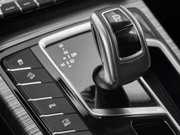 Geely Atlas Pro с пробегом 2022 года, цена 1 980 000 рублей, 51328 км, внедорожник, Автокод Объявления