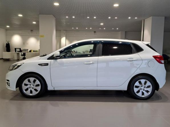 Kia Rio III Рестайлинг с пробегом 2017 года, цена 1 080 000 рублей, 178590 км, седан, Автокод Объявления