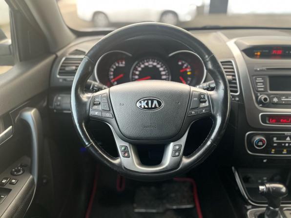 Kia Sorento II Рестайлинг с пробегом 2017 года, цена 1 730 000 рублей, 203315 км, внедорожник, Автокод Объявления