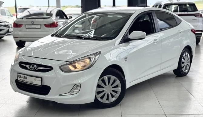 Hyundai Solaris I с пробегом 2011 года, цена 699 000 рублей, 283500 км, седан, Автокод Объявления