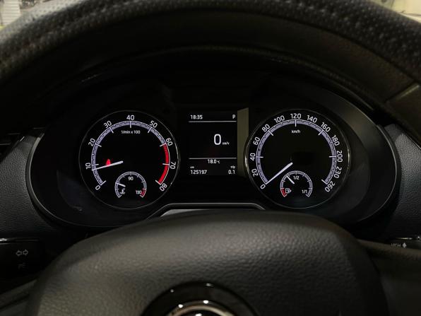 Skoda Octavia III (A7) Рестайлинг с пробегом 2019 года, цена 1 599 000 рублей, 125197 км, лифтбек, Автокод Объявления