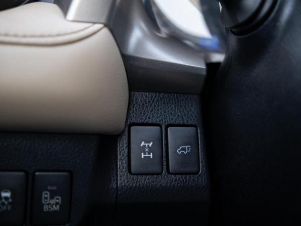 Toyota RAV4 IV (XA40) с пробегом 2014 года, цена 1 949 000 рублей, 141722 км, внедорожник, Автокод Объявления