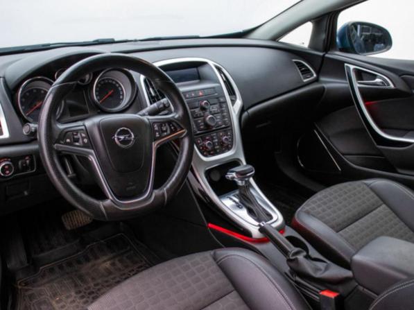 Opel Astra J Рестайлинг с пробегом 2013 года, цена 971 000 рублей, 102650 км, хэтчбек, Автокод Объявления
