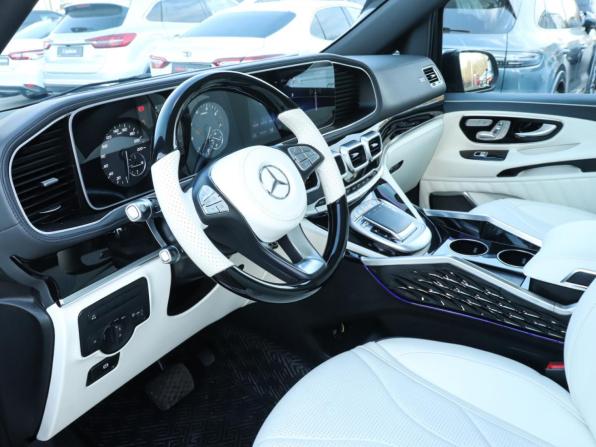 Mercedes-Benz V-Класс III (W447) Рестайлинг 2 с пробегом 2024 года, цена 9 838 316 рублей, 7940 км, минивэн, Автокод Объявления