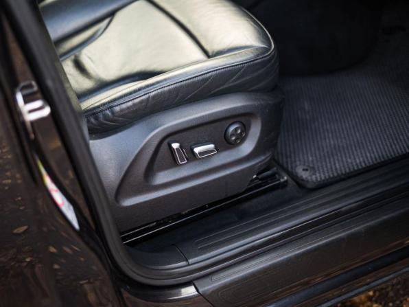 Audi Q5 I (8R) Рестайлинг с пробегом 2012 года, цена 1 699 000 рублей, 146594 км, внедорожник, Автокод Объявления