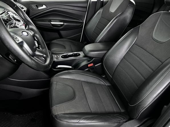 Ford Kuga II с пробегом 2015 года, цена 1 400 000 рублей, 102500 км, внедорожник, Автокод Объявления