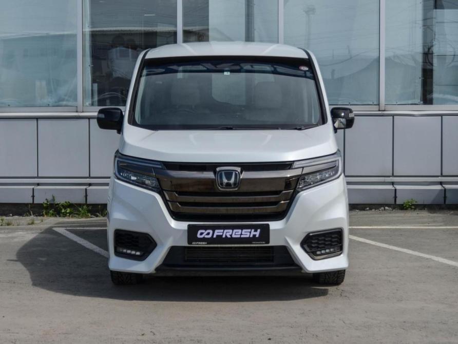 Honda Stepwgn V Рестайлинг Курган  - изображение 3