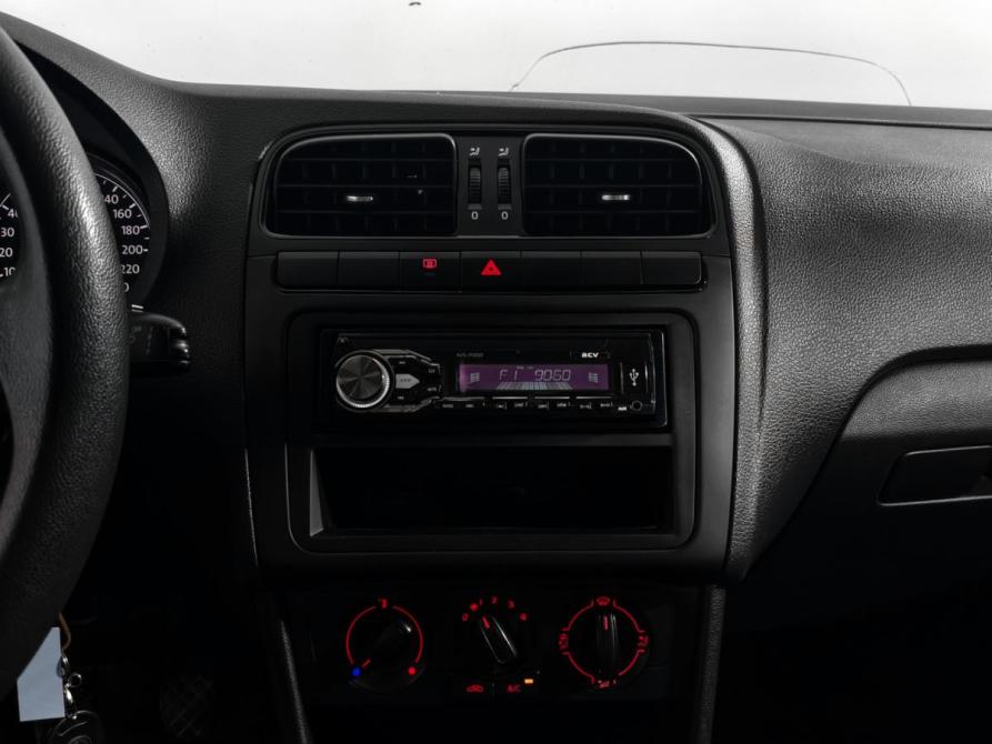 Volkswagen Polo V Рестайлинг Санкт-Петербург  - изображение 16