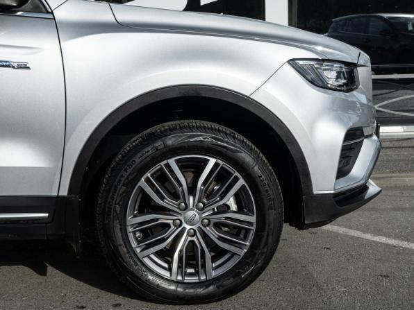 Geely Atlas Pro с пробегом 2024 года, цена 2 175 400 рублей, 50345 км, внедорожник, Автокод Объявления