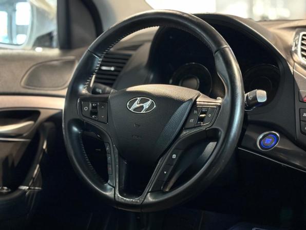 Hyundai i40 I с пробегом 2014 года, цена 1 050 000 рублей, 263900 км, седан, Автокод Объявления