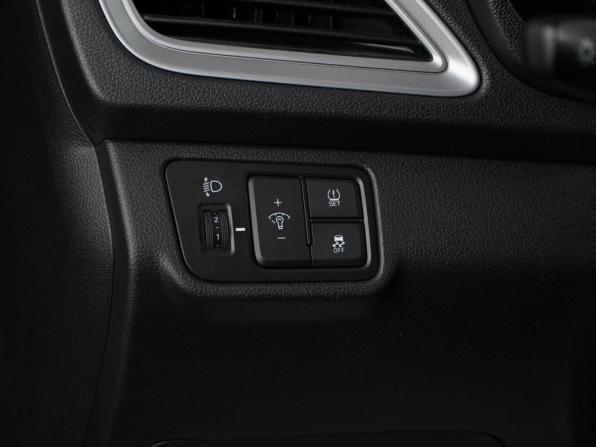 Hyundai Solaris II с пробегом 2019 года, цена 1 600 444 рубля, 17295 км, седан, Автокод Объявления
