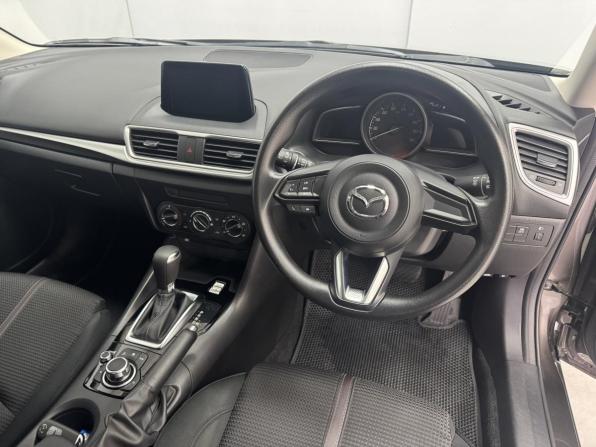 Mazda Axela III Рестайлинг с пробегом 2016 года, цена 1 265 000 рублей, 53130 км, хэтчбек, Автокод Объявления