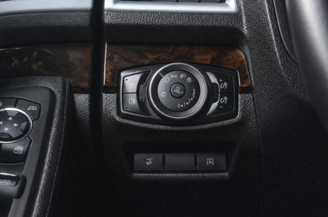 Ford Explorer V с пробегом 2014 года, цена 1 389 000 рублей, 310000 км, внедорожник, Автокод Объявления