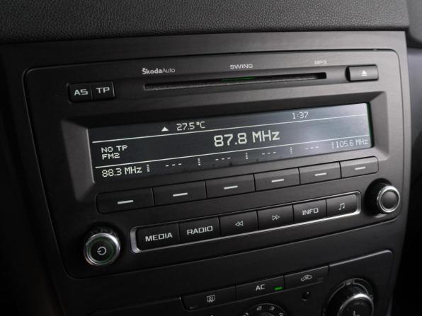 Skoda Yeti I с пробегом 2011 года, цена 849 000 рублей, 120949 км, внедорожник, Автокод Объявления