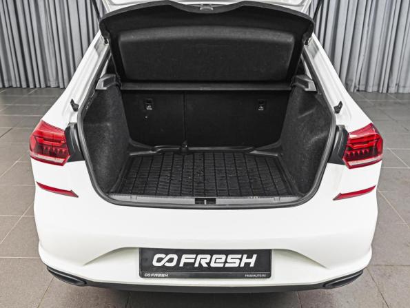 Volkswagen Polo VI с пробегом 2021 года, цена 1 520 000 рублей, 101765 км, лифтбек, Автокод Объявления