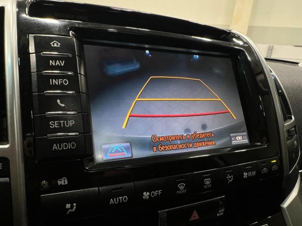 Toyota Land Cruiser 200 Series Рестайлинг 1 с пробегом 2014 года, цена 4 150 000 рублей, 135000 км, внедорожник, Автокод Объявления