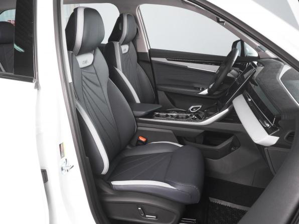 Geely Atlas II с пробегом 2025 года, цена 3 970 000 рублей, 13 км, внедорожник, Автокод Объявления