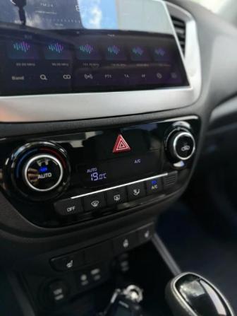 Hyundai Solaris II с пробегом 2018 года, цена 1 590 000 рублей, 162057 км, седан, Автокод Объявления
