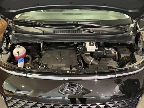Hyundai Staria I с пробегом 2023 года, цена 6 203 000 рублей, 23608 км, минивэн, Автокод Объявления