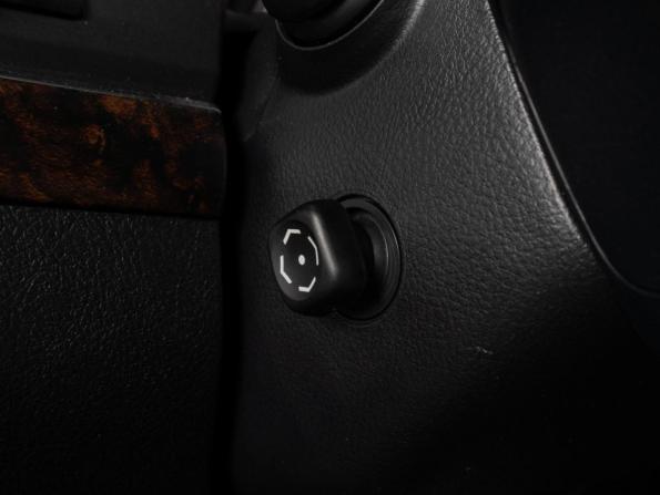 Toyota Land Cruiser 200 Series Рестайлинг 1 с пробегом 2012 года, цена 3 600 000 рублей, 227192 км, внедорожник, Автокод Объявления